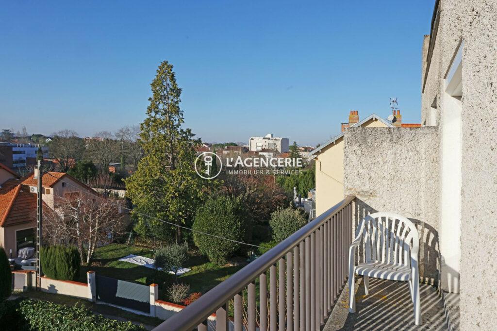 Appartement lumineux 32 m² avec parking et cave