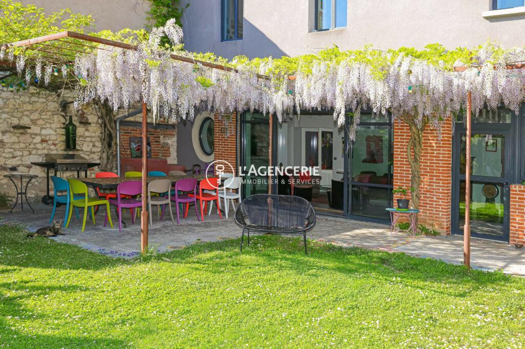 Magnifique Albigeoise – 260m² – Jardin italien et piscine
