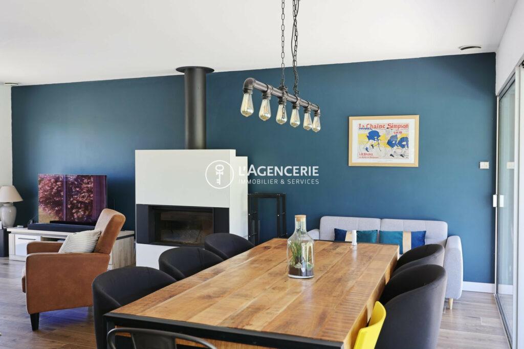 Villa contemporaine avec piscine