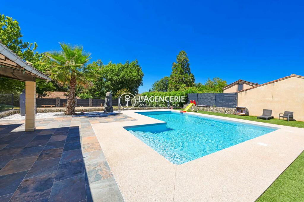 À 10 min d’Albi, Elégante maison familiale avec jardin arboré et piscine