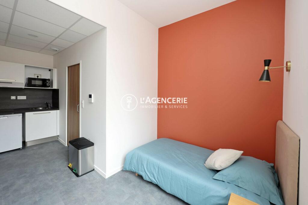 Studio rénové meublé proche faculté