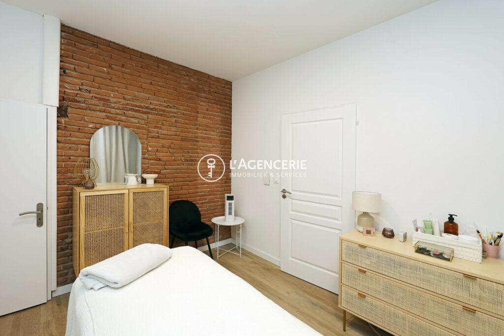 Local professionnel