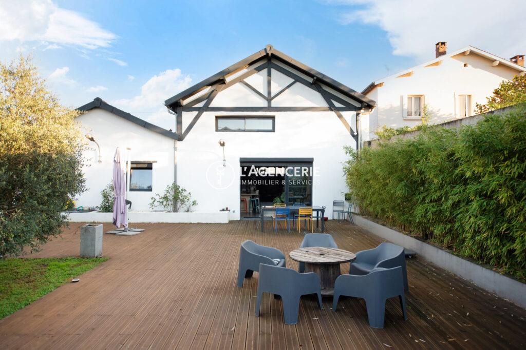 Loft d&rsquo;Architecte avec Jardin et Piscine