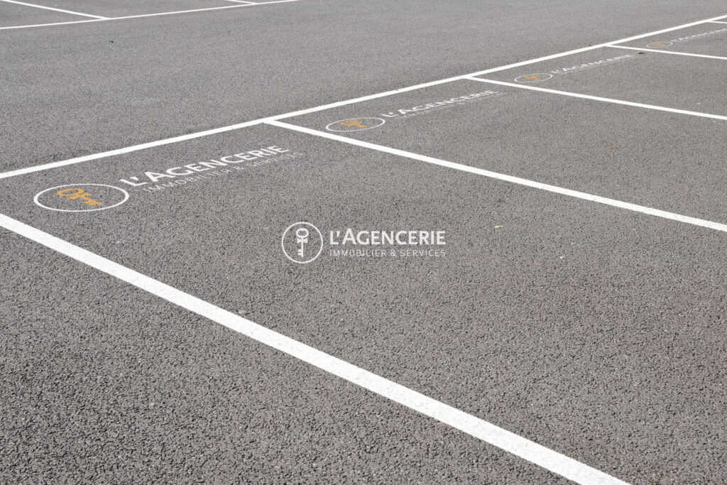 Place de parking proche gare et faculté