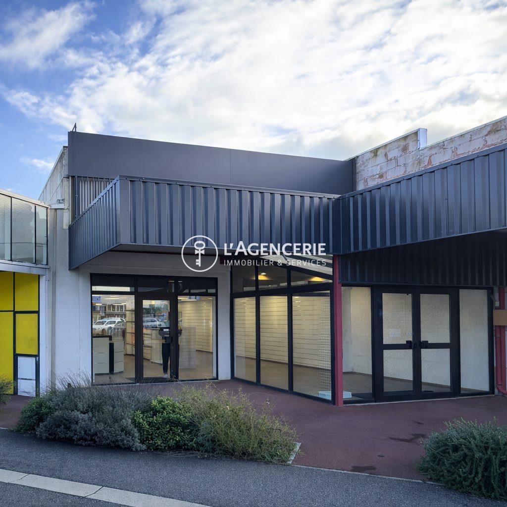Immobilier Professionnel à louer Le Sequestre