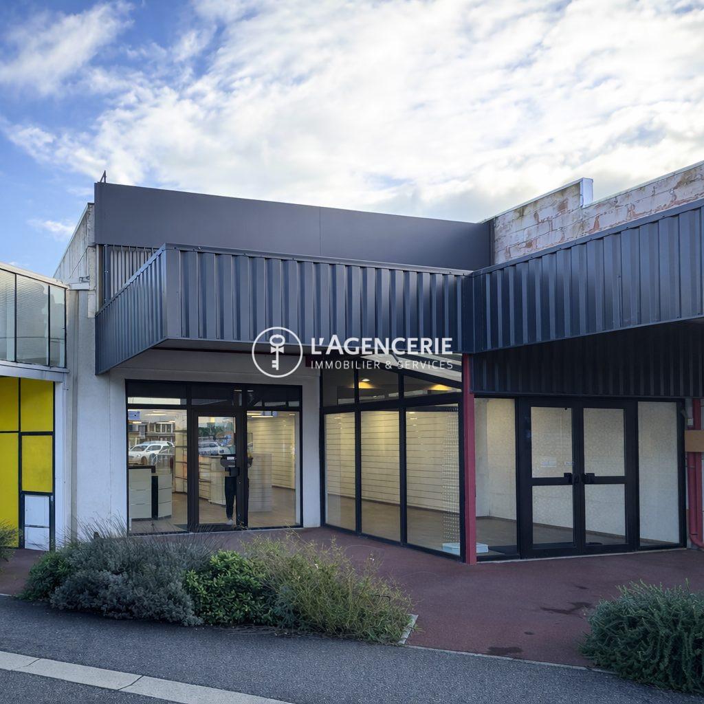 Immobilier Professionnel à louer Le Sequestre