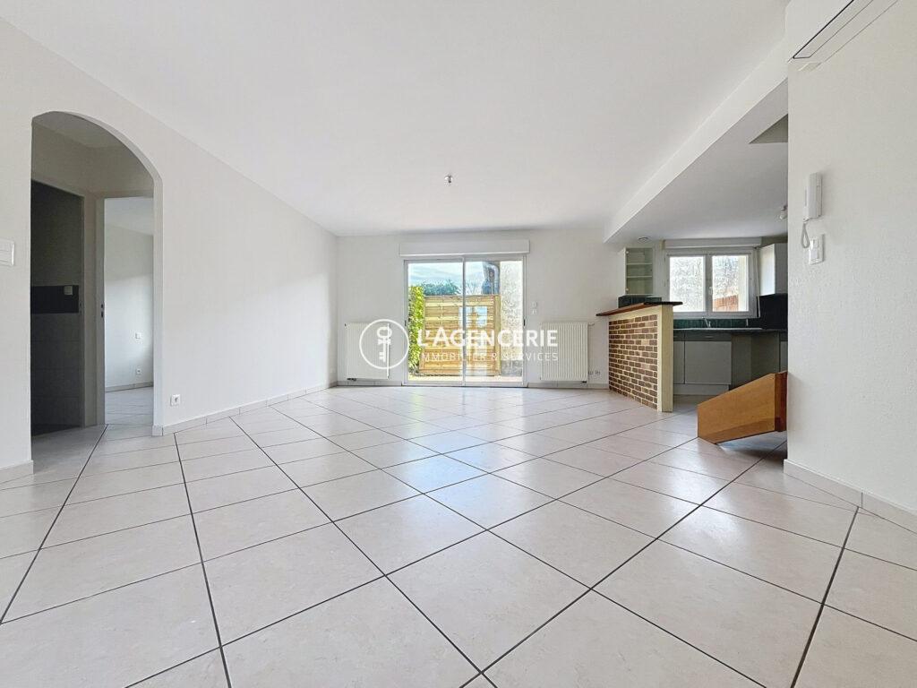 Maison T4 Saint-Juéry garage terrasse