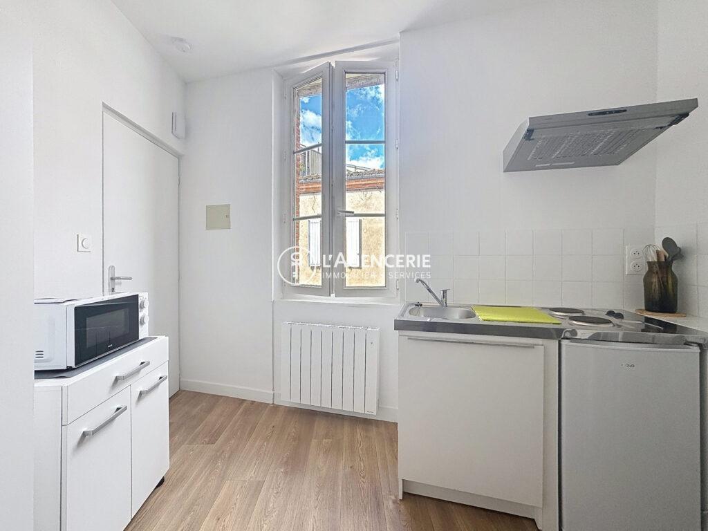 Studio meublé neuf proche centre-ville