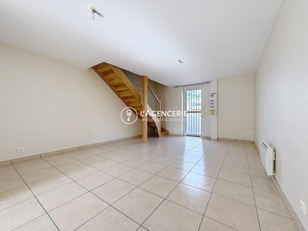 Appartement T2 duplex terrasse parking