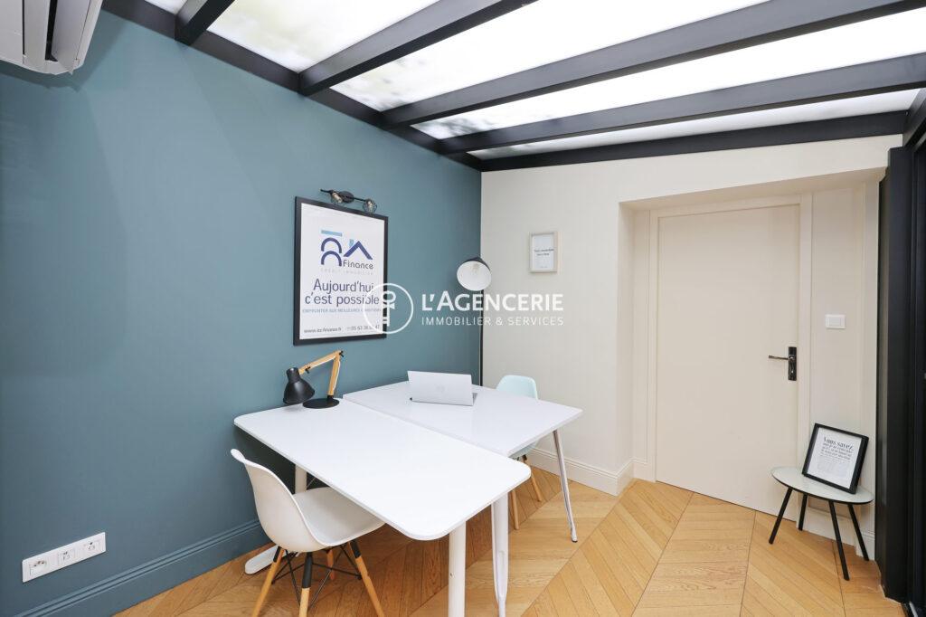 Bureau 67m² avec patio