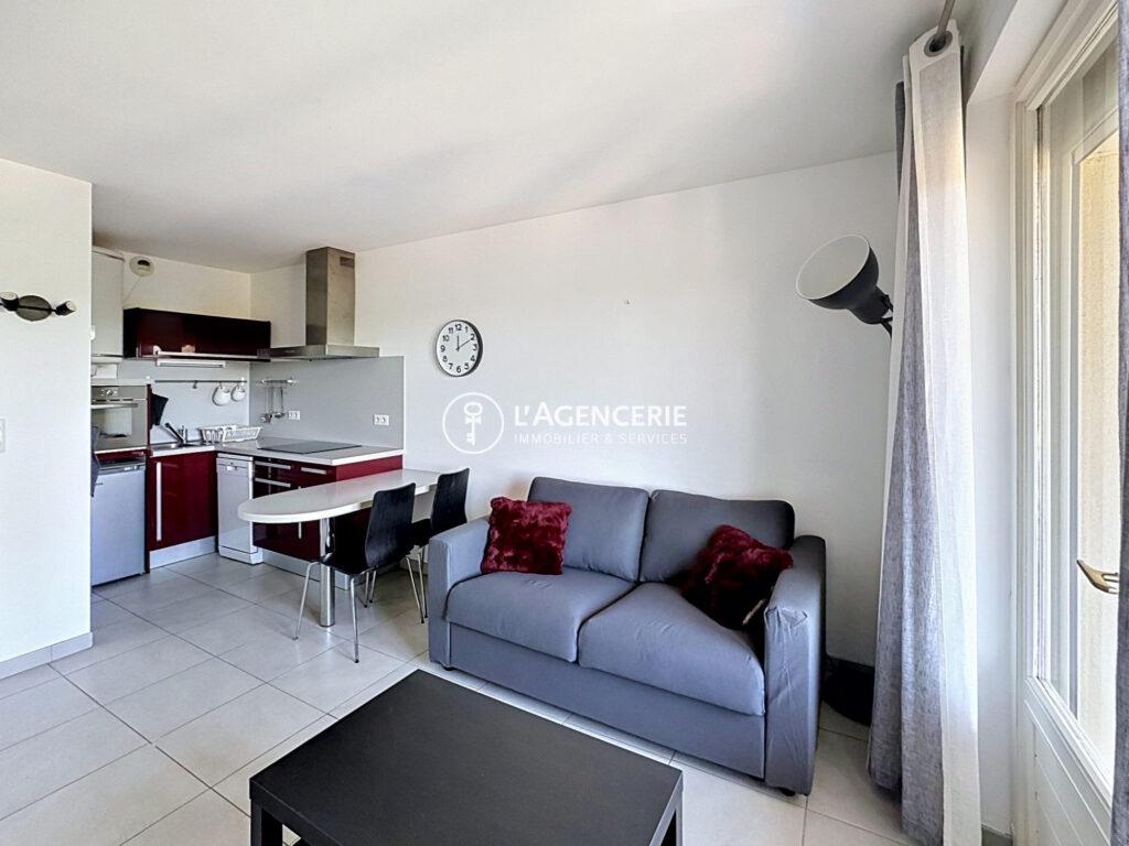 Appartement T1 bis – Parking – Balcon – vue dégagée