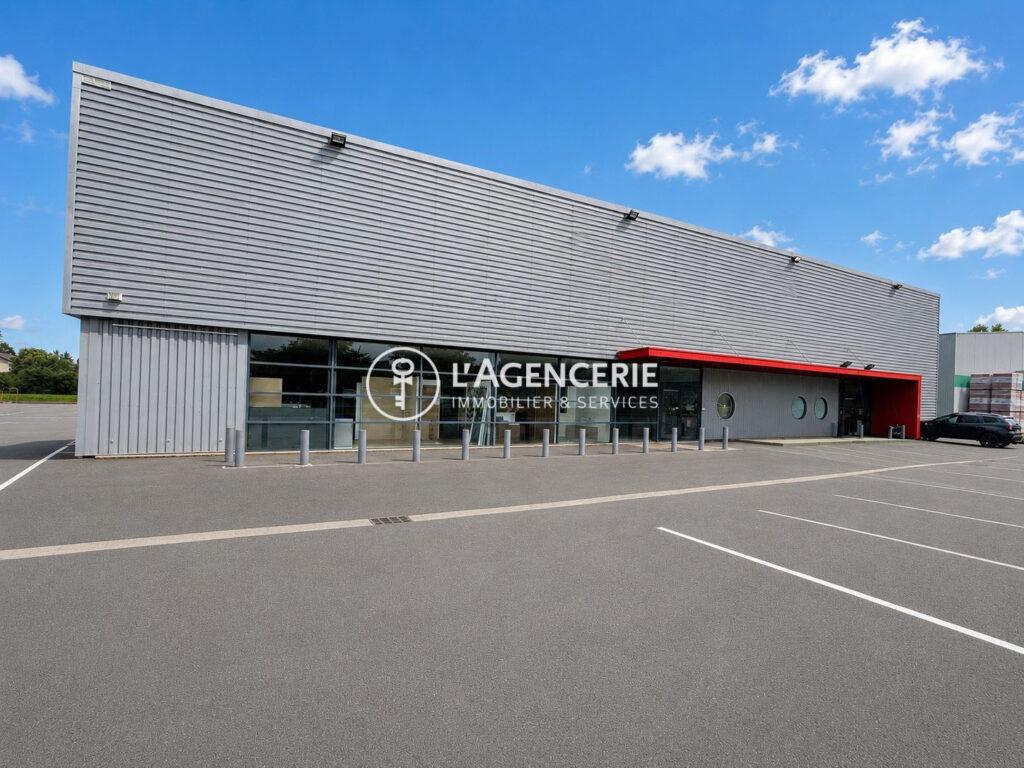 Local d’activité 1 503 m² sur terrain de 10 239 m²