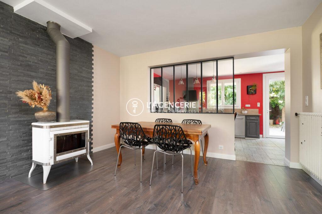 Maison T4 rénovée avec jardin et garage