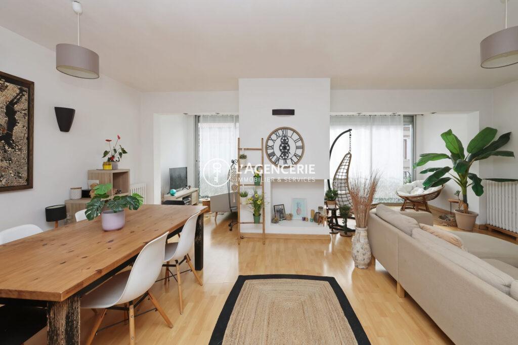 À proximité du centre-ville d&rsquo;ALBI, immeuble composé de deux appartements